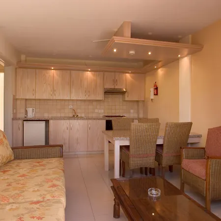 Aparthotel Senator - Adults Only