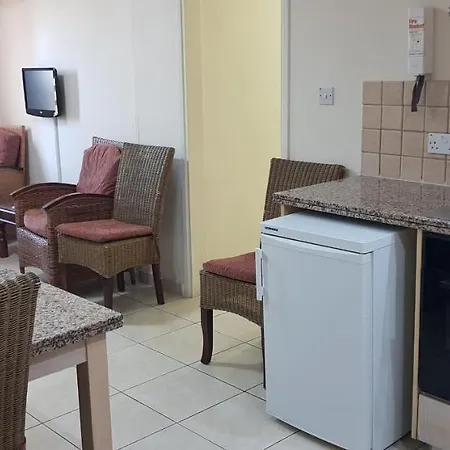 Senator - Adults Only 4*