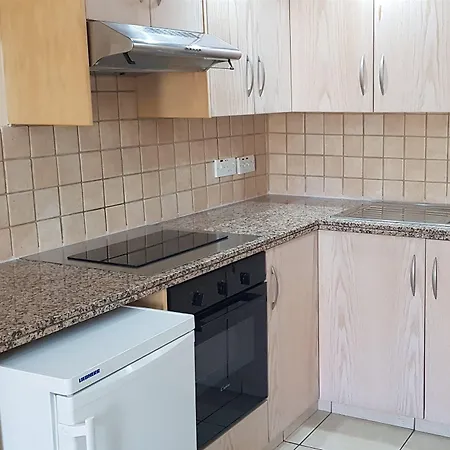 アパートホテル Senator - Adults Only