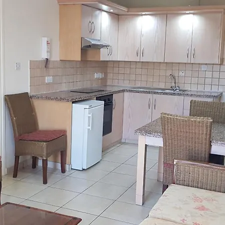 アパートホテル Senator - Adults Only 4*