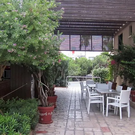 Senator - Adults Only アパートホテル アヤナパ