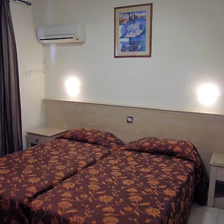 Senator - Adults Only Lejlighedshotel 4*