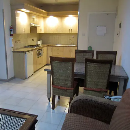 Senator - Adults Only 4*