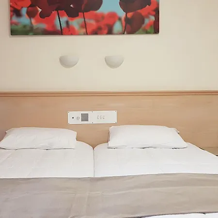 Ξενοδοχείο με διαμερίσματα Senator - Adults Only 4*
