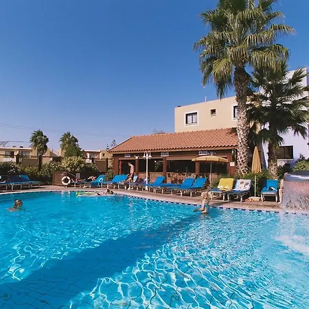 アパートホテル Senator - Adults Only 4*