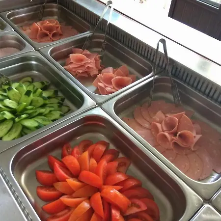 Senator - Adults Only アパートホテル