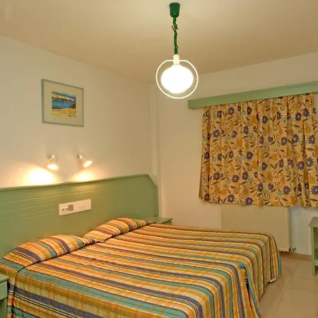 Aparthotel Senator - Adults Only 3*