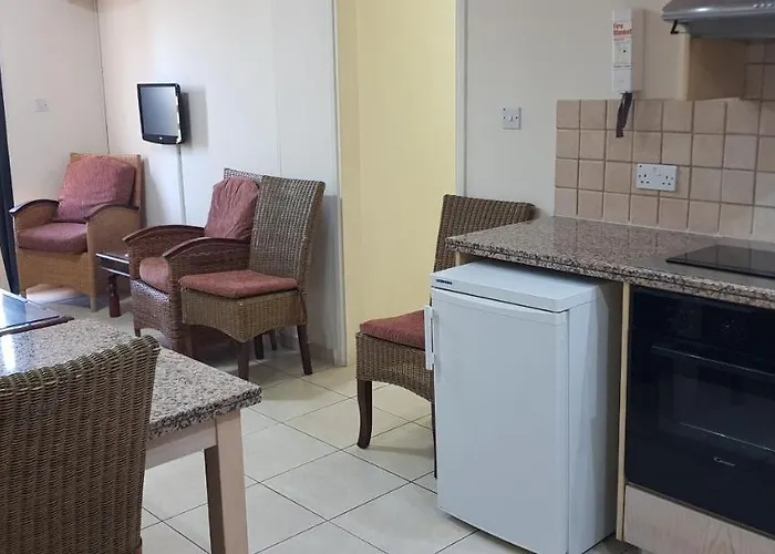 Senator - Adults Only 4*