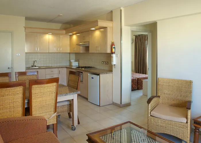 Appart hôtel Senator - Adults Only 4*