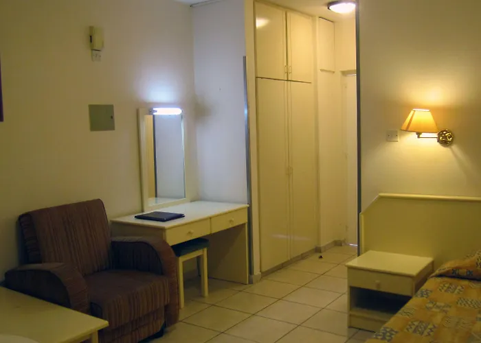 Senator - Adults Only