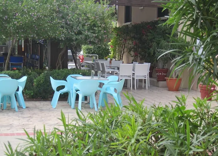 Senator - Adults Only Appart hôtel