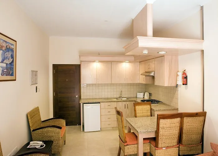 Aparthotel Senator - Adults Only