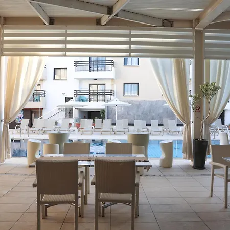 Aparthotel Senator - Adults Only 4*