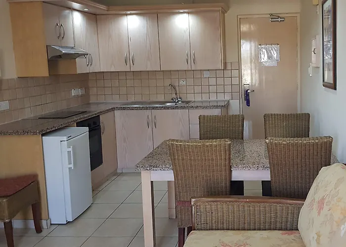 Lägenhetshotell Senator - Adults Only Ayia Napa