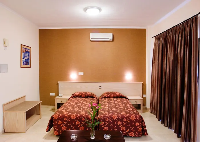 Senator - Adults Only